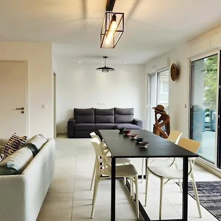 Le Reflet Celeste Apartment Thionville